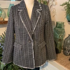 NWOT Chicos black and cream blazer with silver metallic threading Size 0